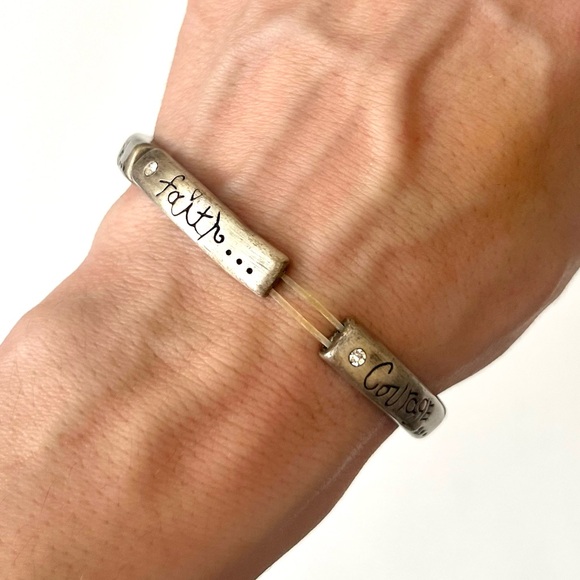 free 🆓 with purchase! - Picture 6 of 15